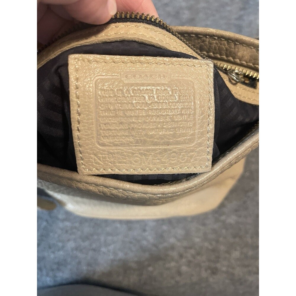 Soft Leather Coach Handbag Style 4907 in Soft Beige - Picture 6 of 6